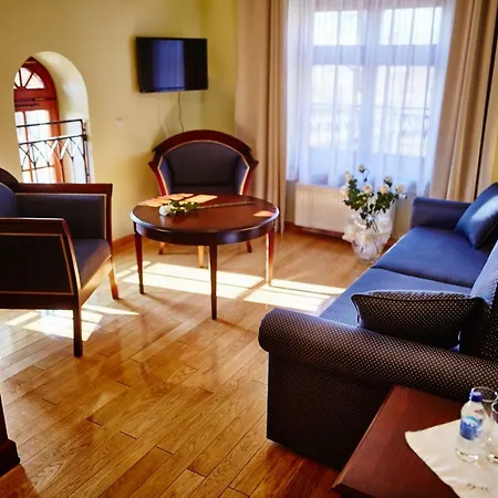 Centrum Obslugi Turysty Kordegarda Raczki  Esterno foto